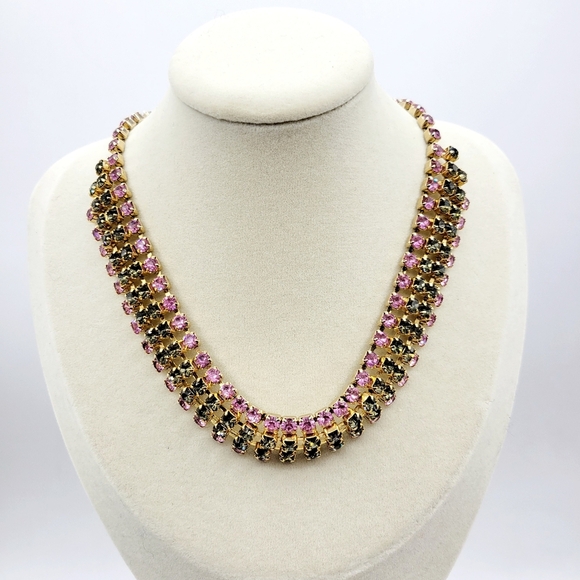Stunning Vintage Rhinestone Choker Necklace • Hook Clasp • Pink & Gray - Picture 3 of 6